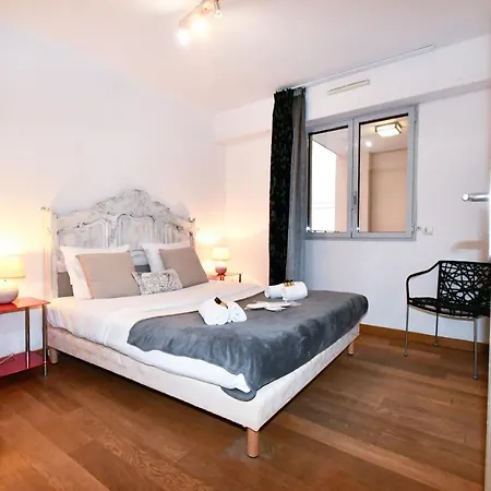 Chez Antonella E Palais De 1 A 12 Personnes App 6 E 7 Cannes
