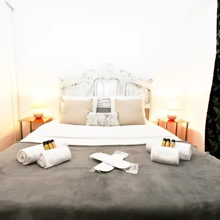 The Old Port Chez Antonella Канны